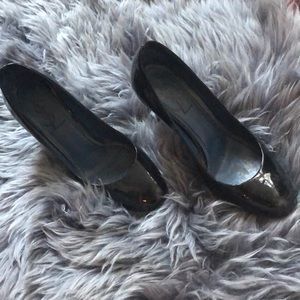 Yves Saint Laurent Patent Pumps